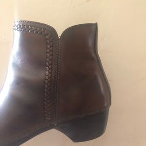 Dansko ankle boots size 39